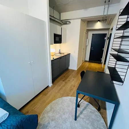 Double Bed And Kitchen Apartmán